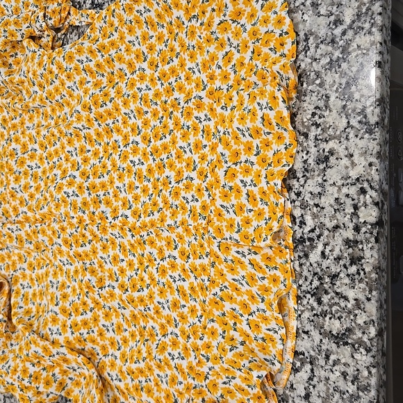 FAITHFULL THE BRAND DAPHNE YELLOW FLORAL TIE-SLEEVE SKATER DRESS. SIZE 4. - Picture 11 of 11